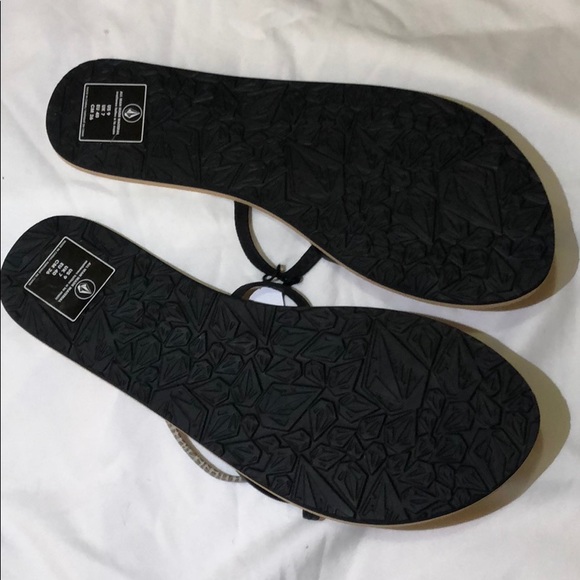 Strappy sandals - Picture 2 of 2